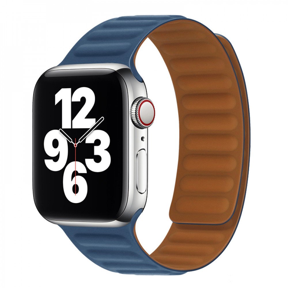 Apple watch band with magnetic closure outlet