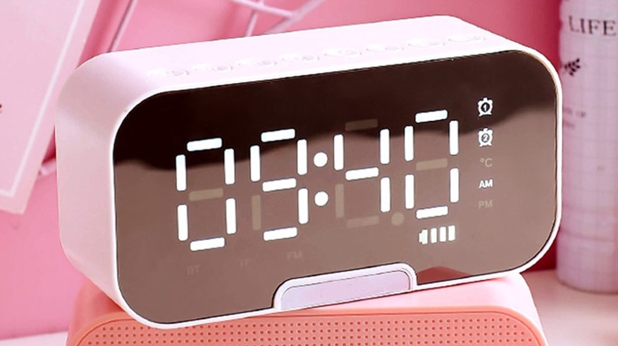 Alarm Clock Function LED LCD Time Display Wireless FM Radio Bluetooth Speaker K10 for Universal